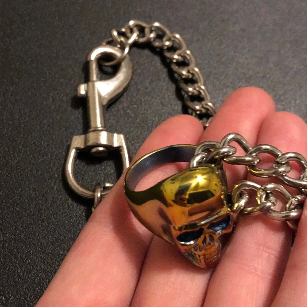 Colorful Skull Ring and Thick Silver Tone Chain Necklace - Punk Vintage 90s